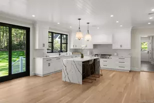 64 Saw Mill Rd, Cold Spring Harbor, NY 11724 - Photo 13