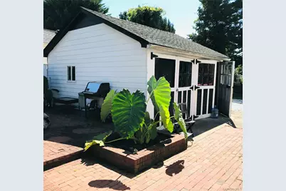 154 Elmwood St, Westbury, NY 11590 - Photo 3