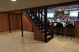 957 N Fulton Ave, Lindenhurst, NY 11757 - Photo 19