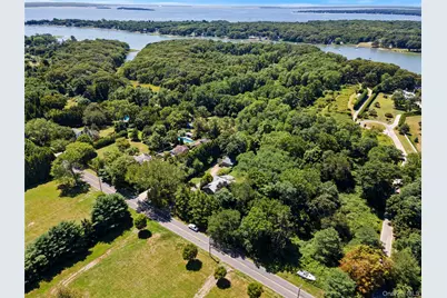 26 S Menantic Road, Shelter Island, NY 11964 - Photo 43