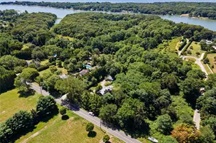 26 S Menantic Rd, Shelter Island, NY 11964 - Photo 43