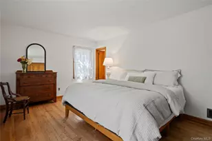 26 S Menantic Rd, Shelter Island, NY 11964 - Photo 31