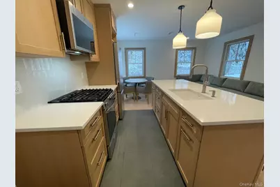 26 S Menantic Road, Shelter Island, NY 11964 - Photo 5