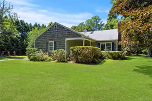 26 S Menantic Rd, Shelter Island, NY 11964 - Photo 11