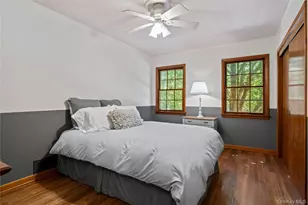 26 S Menantic Rd, Shelter Island, NY 11964 - Photo 29