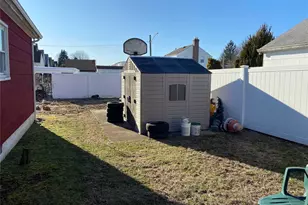 819 Edward St, Baldwin, NY 11510 - Photo 5