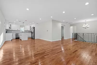 350 Holbrook Road, Ronkonkoma, NY 1779 - Photo 5