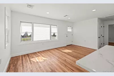 1 Atna Drive, Amityville, NY 11701 - Photo 5