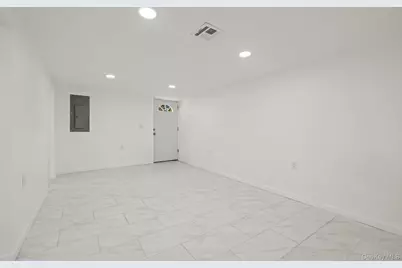 1 Atna Drive, Amityville, NY 11701 - Photo 19