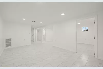 1 Atna Drive, Amityville, NY 11701 - Photo 21