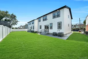 2092 Hoffman Ave, Elmont, NY 11003 - Photo 33