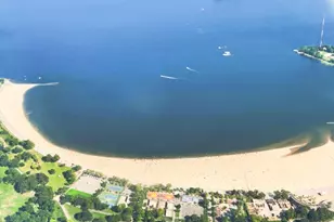 57 Pennyfield Cp Dr, Bronx, NY 10465 - Photo 17