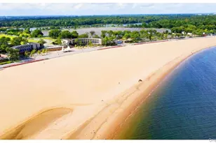 57 Pennyfield Cp Dr, Bronx, NY 10465 - Photo 15