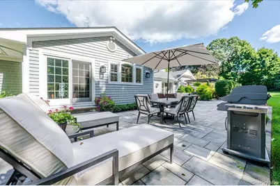 5 Fleetwood Drive, Huntington, NY 11743 - Photo 31