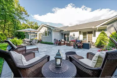 5 Fleetwood Drive, Huntington, NY 11743 - Photo 37