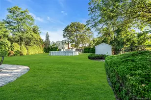 3 Danamarie Ln, Patchogue, NY 11772 - Photo 33