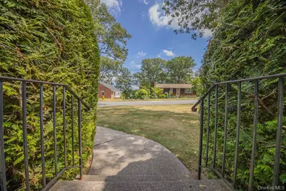 85 Lt Cox Drive, Pearl River, NY 10965 - Photo 11