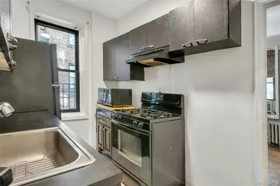 760 Brady Avenue #117, Bronx, NY 10462 - Photo 9