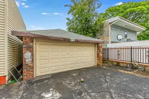 37-33 100th St, Corona, NY 11368 - Photo 13