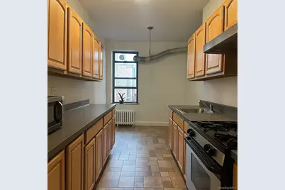 4233 Kissena Boulevard #6D, Flushing, NY 11355 - Photo 5