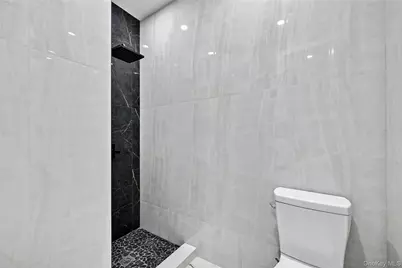 6 Milla Lane, Spring Valley, NY 10977 - Photo 7