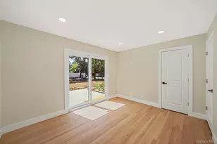 48 Vernon St, Patchogue, NY 11772 - Photo 15