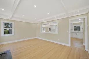 48 Vernon St, Patchogue, NY 11772 - Photo 3