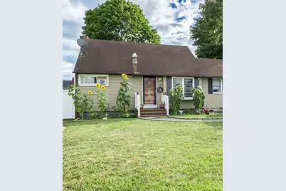 60 32nd Street, Copiague, NY 11726 - Photo 1