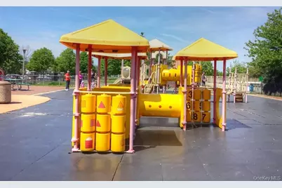 16 Main Street #2-Q, East Rockaway, NY 11518 - Photo 41