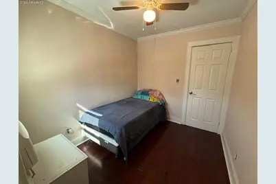 452 Macatee Place, Mineola, NY 11501 - Photo 19