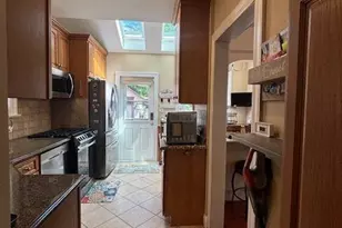 456 Macatee Pl, Mineola, NY 11501 - Photo 13