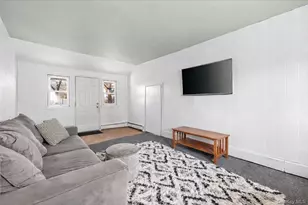 112 King St, Bay Shore, NY 11706 - Photo 13