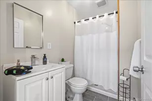 112 King St, Bay Shore, NY 11706 - Photo 11