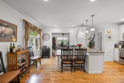 23 Nassau Road, Great Neck, NY 11021 - Photo 9