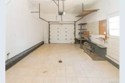 325 Hooker Avenue, Poughkeepsie, NY 12603 - Photo 25