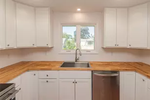 325 Hooker Ave, Poughkeepsie, NY 12603 - Photo 15