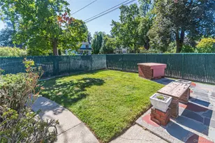 325 Hooker Ave, Poughkeepsie, NY 12603 - Photo 3