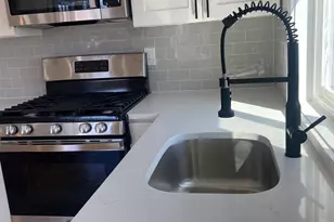 121-11 195th St, Saint Albans, NY 11413 - Photo 13