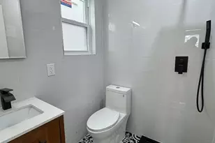 121-11 195th St, Saint Albans, NY 11413 - Photo 5