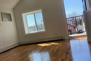 121-11 195th St, Saint Albans, NY 11413 - Photo 3