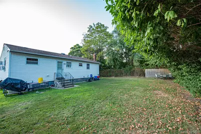 20 Lupidia Street, Amityville, NY 11701 - Photo 7