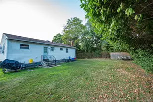 20 Lupidia St, Amityville, NY 11701 - Photo 7