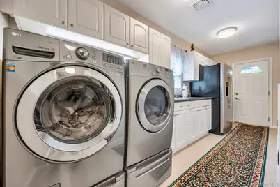 4 Vera Court, Centereach, NY 11720 - Photo 31