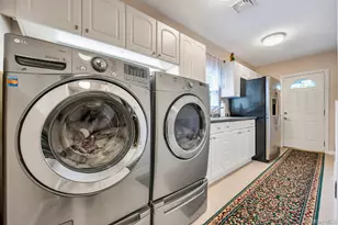 4 Vera Ct, Centereach, NY 11720 - Photo 31