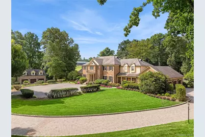 5 Danton Lane S, Locust Valley, NY 11560 - Photo 1