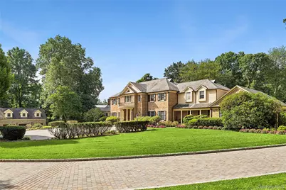 5 Danton Lane S, Locust Valley, NY 11560 - Photo 3