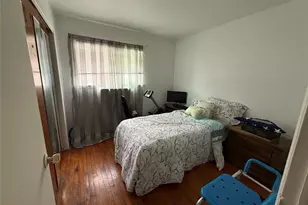 81-05 149th Ave, Howard Beach, NY 11414 - Photo 17