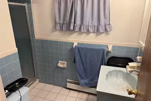 81-05 149th Ave, Howard Beach, NY 11414 - Photo 19