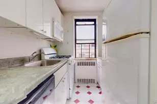 102-18 64th Ave, Forest Hills, NY 11375 - Photo 11