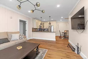 214 Marina Pointe Dr, East Rockaway, NY 11518 - Photo 5